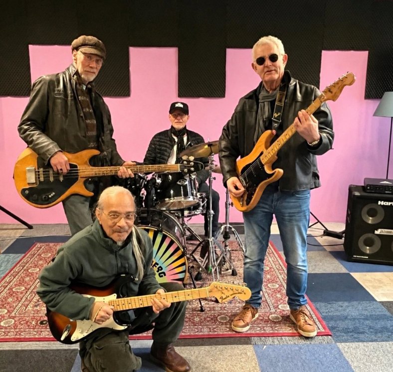 Zondag 15 november Old Rock live in ’t Huukske